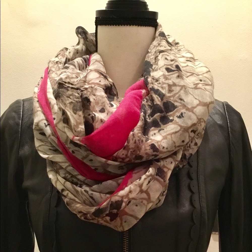 Infinity scarf